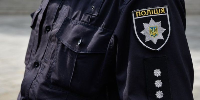 Пошли в школу и пропали: в Киеве полиция ищет двух школьников
