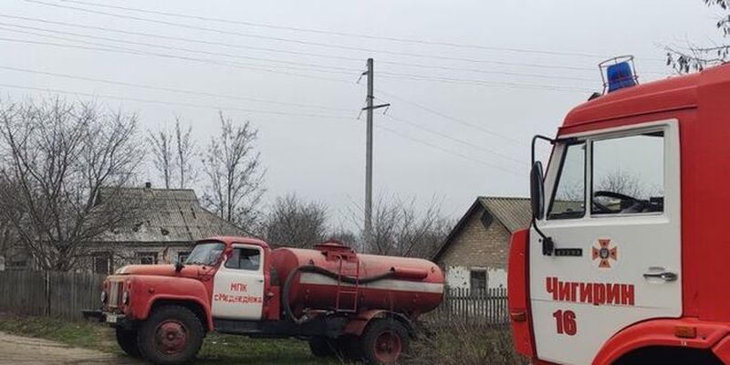 Одного спас АТОвец: появились детали страшного пожара с детьми на Черкасщине. Фото, видео