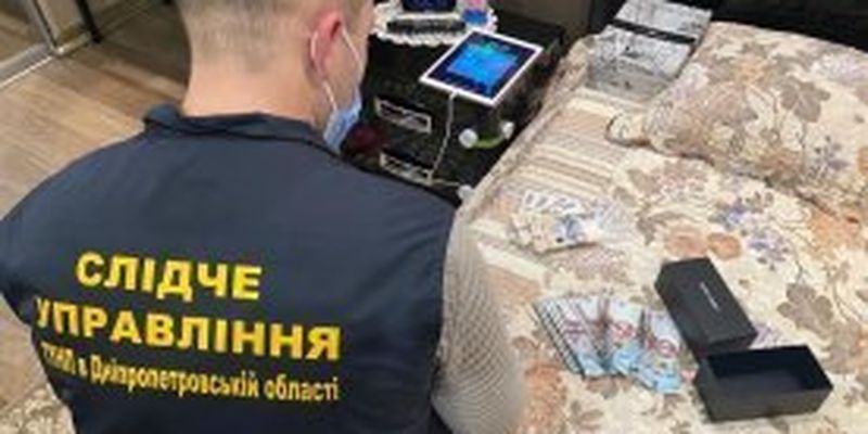 В Днепропетровской обл. полиция ликвидировала конвертационный центр, который нанес государству миллионный ущерб