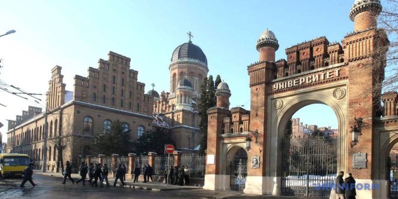 В Черновицком университете - вспышка кори, заболели уже 8 студентов