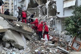 Число жертв землетрясений в Турции и Сирии может достигнуть 10 тысяч: новые данные о погибших