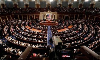С передачей ATACMS, но в кредит: в Конгрессе появился текст нового законопроекта о помощи Украине