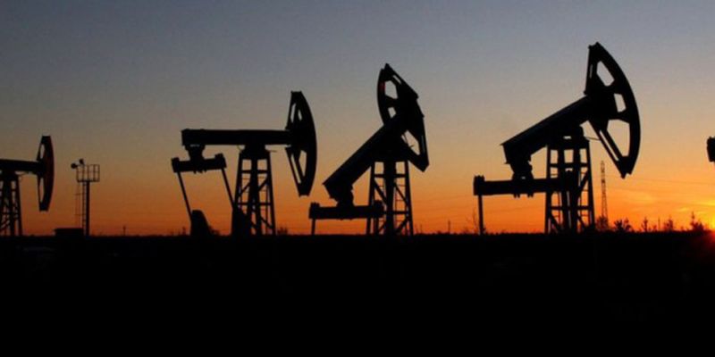 Нефть дорожает после атаки беспилотников на месторождение в Саудовской Аравии