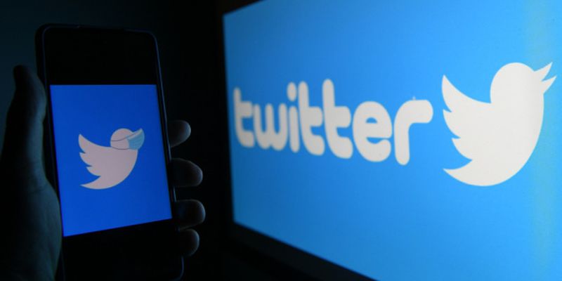 Работники Twitter подали в суд из-за запланированных Маском сокращений - Bloomberg