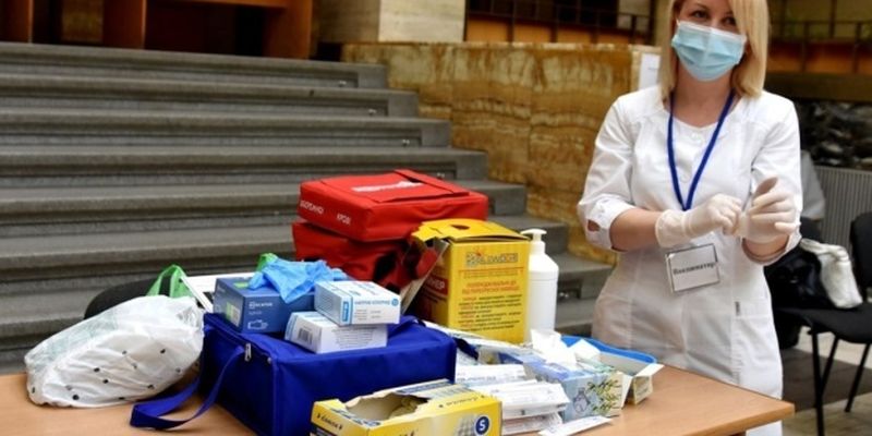 На Закарпатье открыли центр вакцинации в помещении облсовета