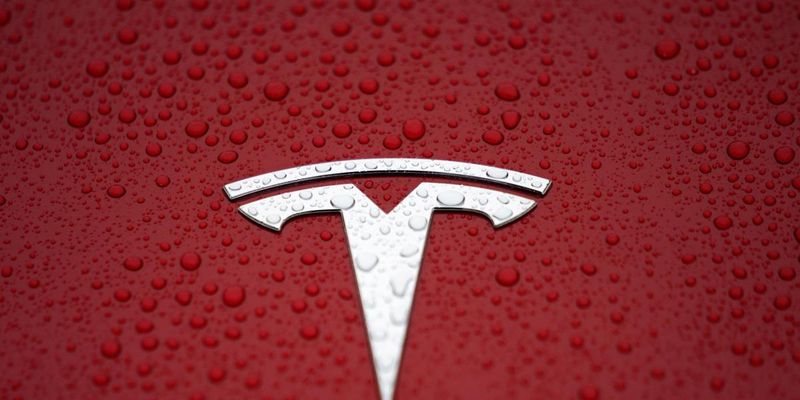 Tesla почне продажі нового електричного кросовера Model Y раніше терміну