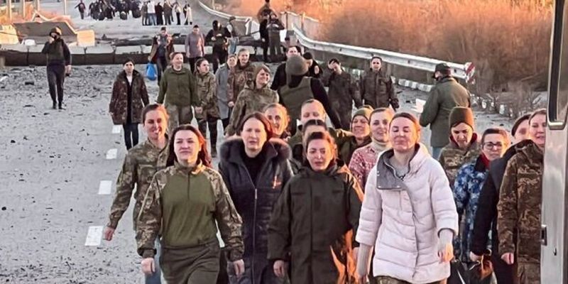 Очередной масштабный обмен пленными: Украина вернула домой своих женщин, фото