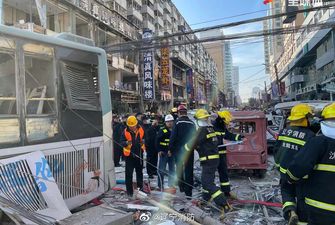 В китайской провинции от взрыва рухнуло здание: сколько людей пострадало