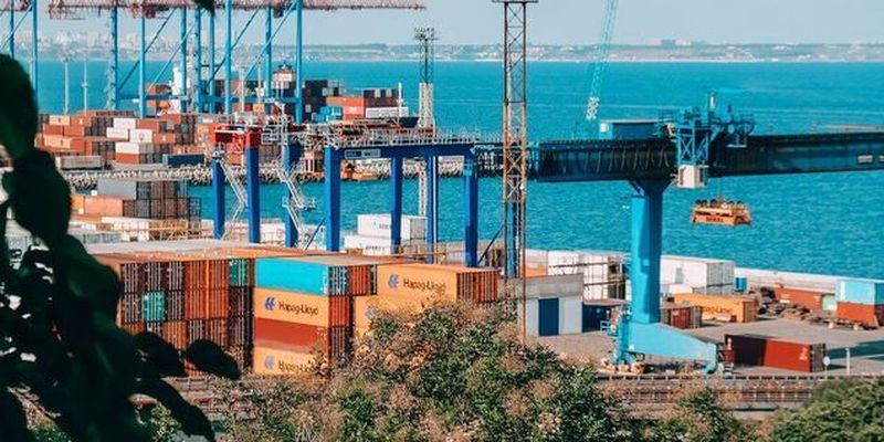 Украина должна способствовать возвращению больших контейнерных линий в порты Одесщины, – Яновский