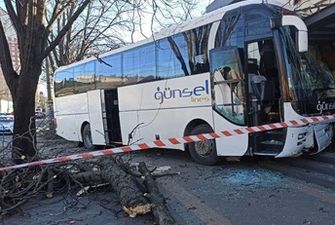 Водитель потерял сознание: в Одессе произошло страшное ДТП с автобусом