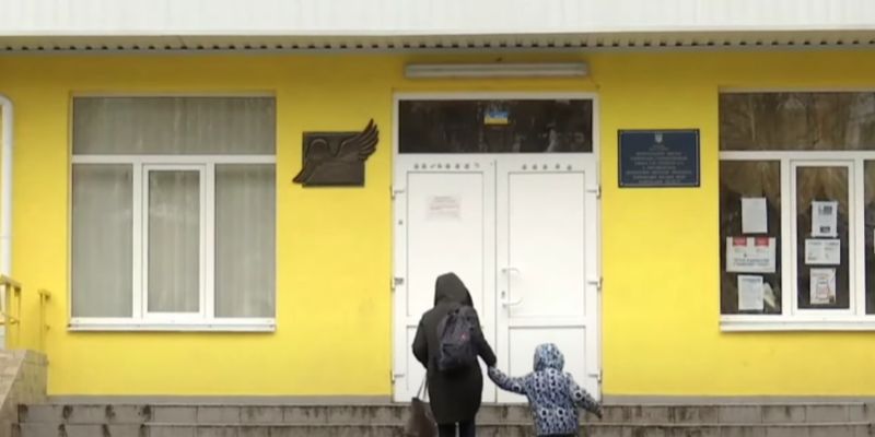 Нові карантинні обмеження: які зміни чекають на українців