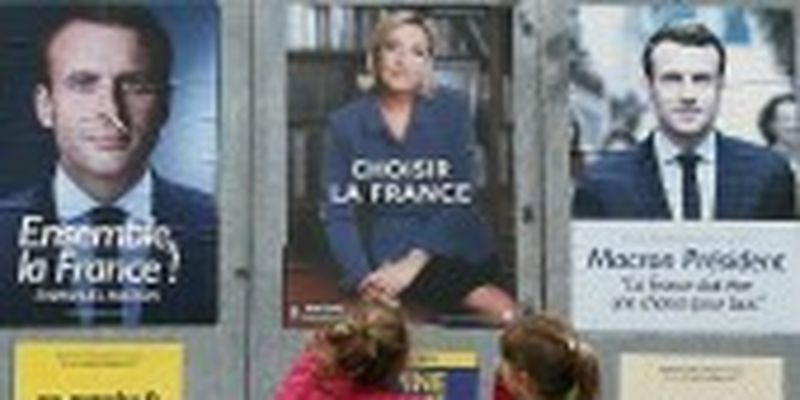 Макрон здобуває перемогу на виборах президента Франції - екзит-поли