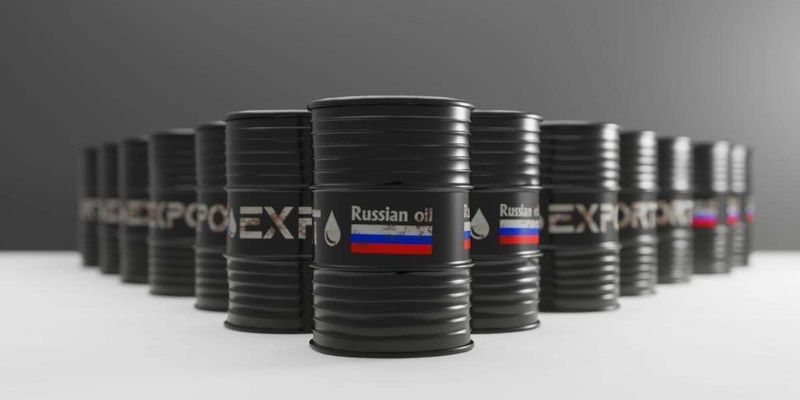 Поставки нефти из РФ достигли максимального уровня почти за год, - Bloomberg