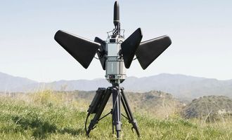 Электромагнитное оружие Pulsar защитит от дронов наземную технику, самолеты и БПЛА