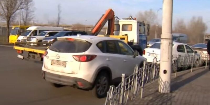 Киевлянам показали число штрафов за неправильную парковку: статистика