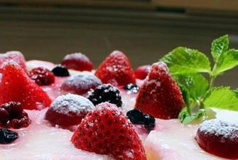 Сирне суфле з ягодами: рецепт ідеального сніданку