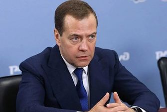 «Пророческое» заявление Медведева перед отставкой высмеяли в Сети