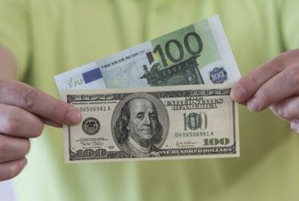 Доллар и евро летят вниз, курс валют резко изменился: что ждет украинцев