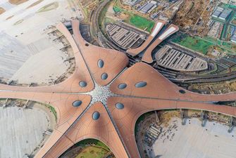 В Китае открыли крупнейший аэропорт в мире