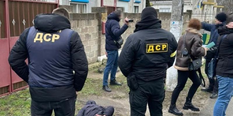В Одессе задержан на взятке чиновник Черноморского горсовета