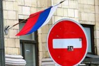 Премьер Франции заявил, что санкции против России могут отменить в любой момент
