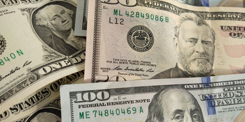 Доллар подскочил: сколько стоит валюта в Киеве