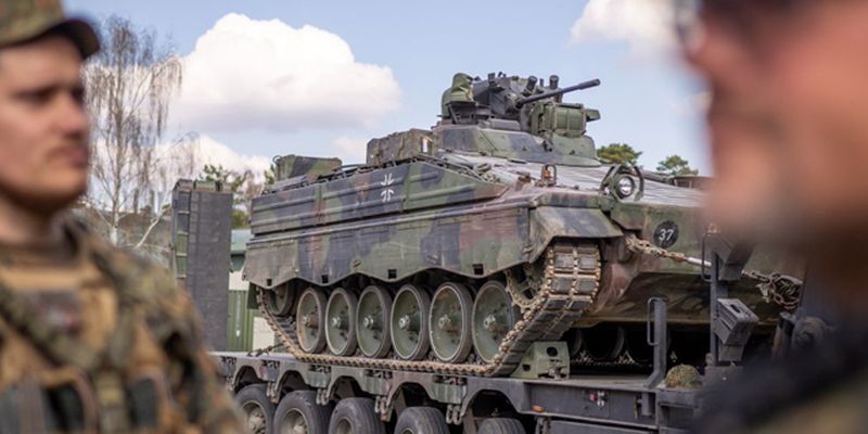 Парламент Німеччини не підтримав негайну передачу танків Україні