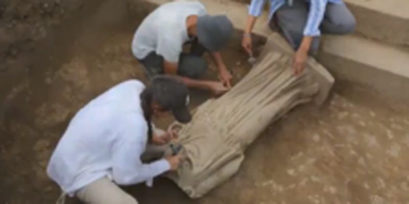 Знахідка археологів: на заході Туреччини виявили 1800-річну статую жінки