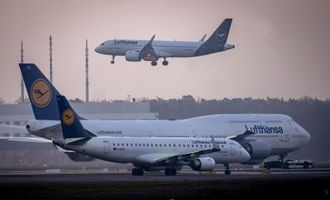 Авиакомпания Lufthansa отменила ряд рейсов: в чем причина