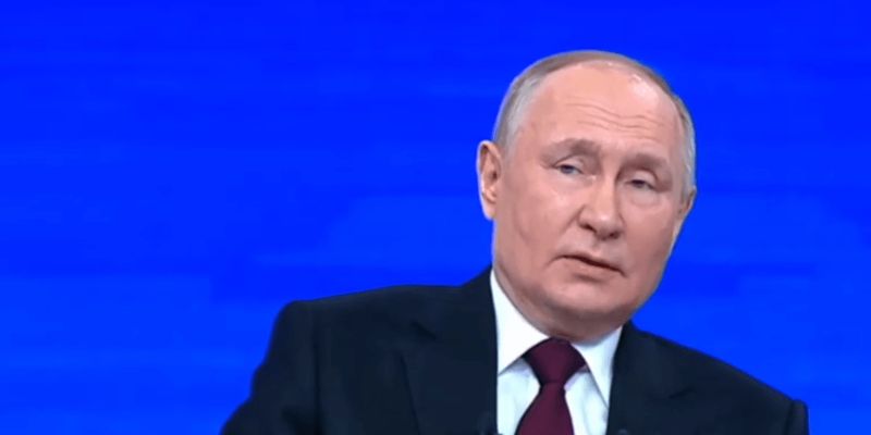 Выборы "царя": российская оппозиция помогает Путину