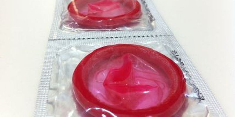 Де не можна збергіти презервативи: корисні поради