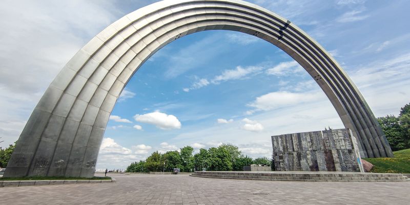 У Києві поставили крапку щодо демонтажу арки "Дружби народів"