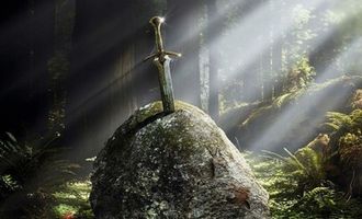 Похож на оружие короля Артура: в Испании нашли необычный меч "Эскалибур"