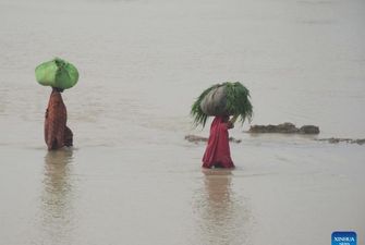 Наводнения в Пакистане унесли уже более 1650 жизней
