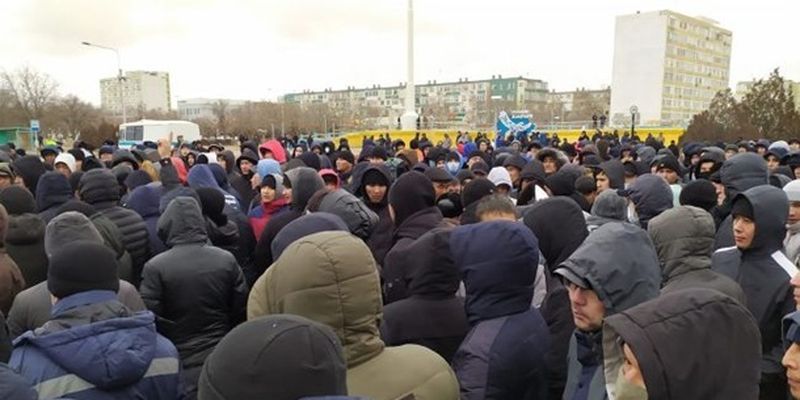 В Казахстане штурмуют резиденцию президента