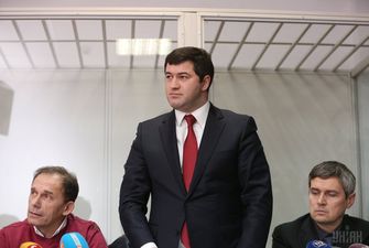 У ДФС пояснили, що Насіров у суді відмовився від вимоги поновлення на посаді
