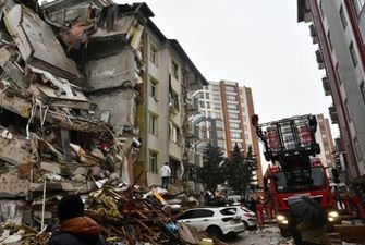 До и после: опубликованы спутниковые фото разрушений в Турции