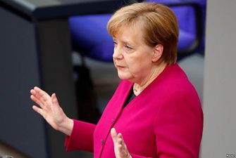 Макрон и Меркель рассказали, как события в Беларуси отразятся на "минском" формате