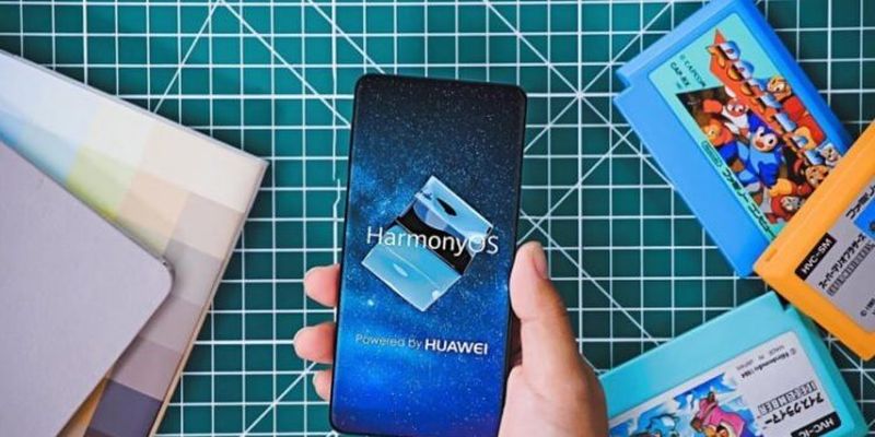 Huawei объявила, когда выпустит HarmonyOS для смартфонов
