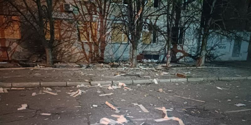 Враг ударил по роддому в Херсоне: фото разрушений