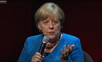 "Путин хочет уничтожить Европейский союз": Меркель оценила агрессивную политику РФ