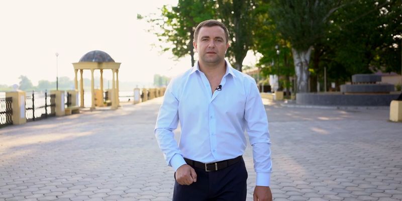 "Слуга народа" Алексей Ковалев попал в страшную аварию на Одесской трассе