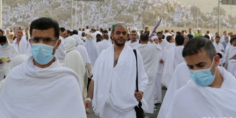 Саудовская Аравия возобновляет прием паломников