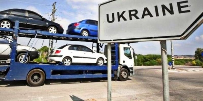 Автомобили рухнут в цене: в Украине могут отменить грабительский налог