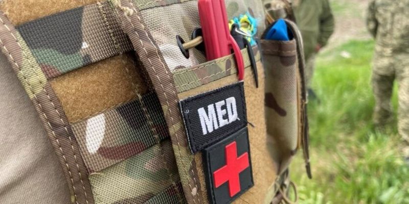 Почти 500 украинских медиков завершили обучение по тактической медицине
