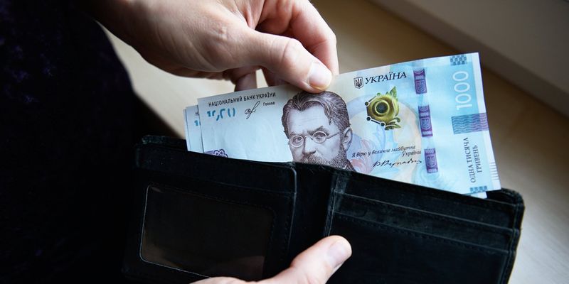Пенсии в Украине: кто получит прибавку к выплатам уже в июне