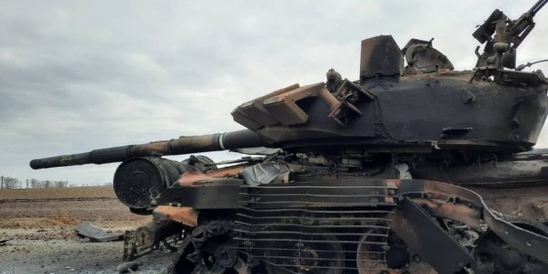 В зоне ООС украинские военные уничтожили пять вражеских танков и три беспилотника