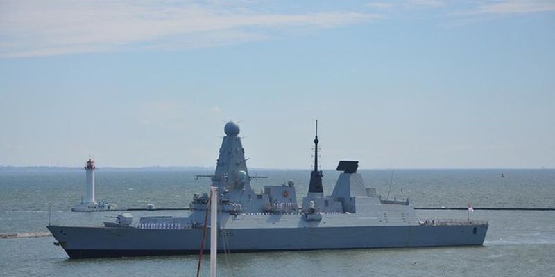 В порт Одессы вошли два корабля НАТО