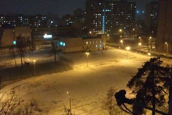 В Киеве коллапс на дорогах из-за неожиданного снега: карта