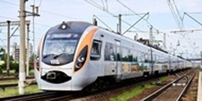УЗ возвращает поезд Киев-Днепр-Запорожье, не курсировавший с начала войны